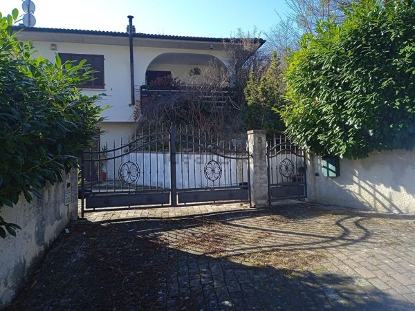 casa indipendente in vendita ad Acqualagna