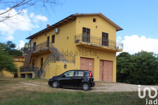 casa indipendente in vendita ad Acqualagna in zona Furlo