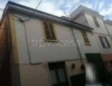 negozio in vendita ad Acqualagna