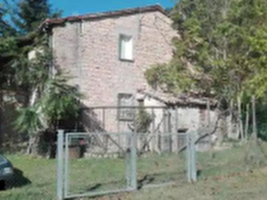 casa indipendente in vendita ad Acqualagna in zona Petriccio