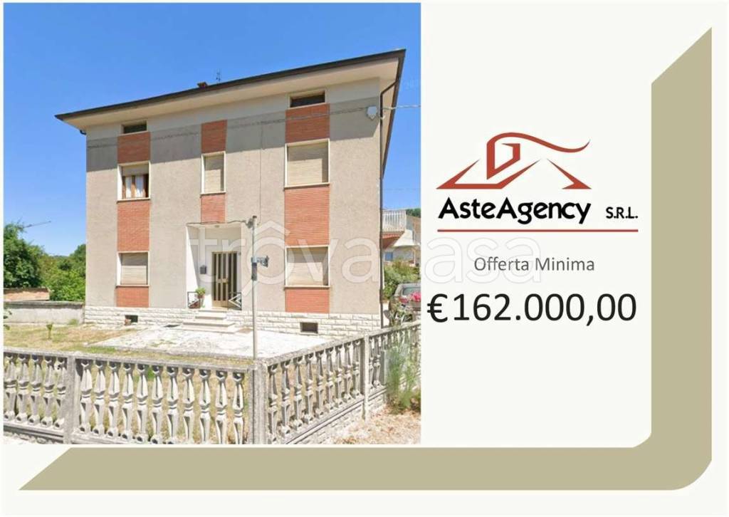 appartamento in vendita ad Acqualagna in zona Pole
