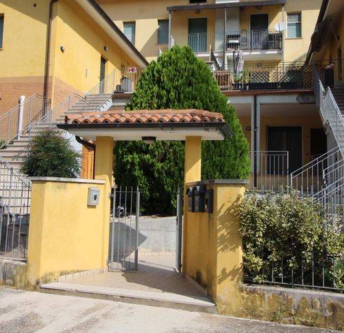 appartamento in vendita ad Acqualagna in zona Fossato