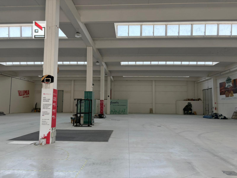 capannone in vendita ad Acqualagna in zona Case nuove