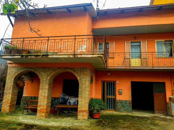 appartamento in vendita ad Apecchio in zona Valdara