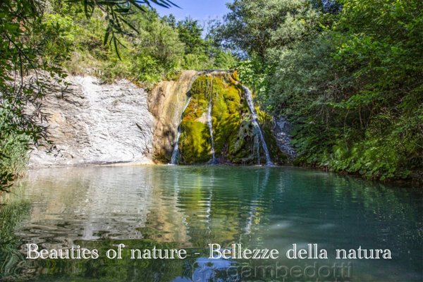 casa indipendente in vendita ad Apecchio