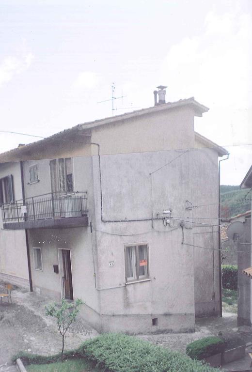 casa indipendente in vendita ad Apecchio in zona Serravalle di Carda
