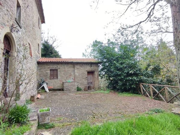casa indipendente in vendita ad Apecchio