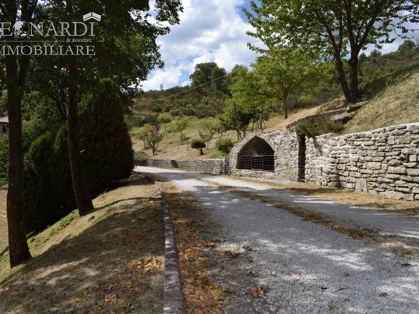 negozio in vendita ad Apecchio