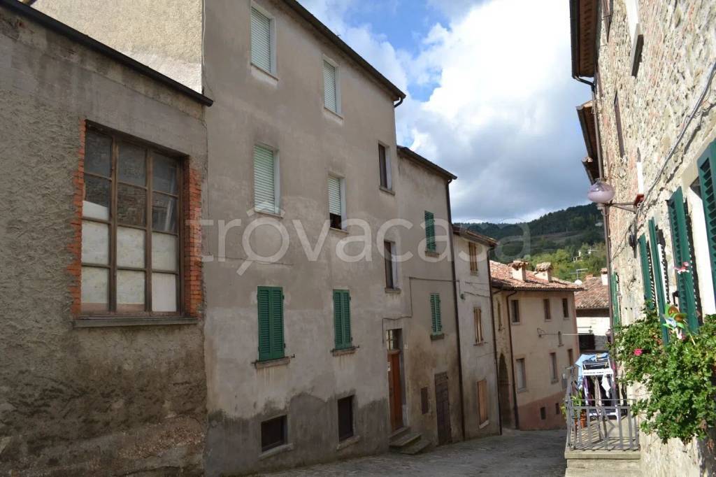 casa indipendente in vendita ad Apecchio