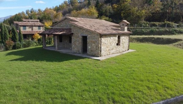 casa indipendente in vendita ad Apecchio in zona Osteria nuova