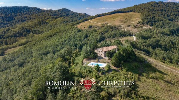 casa indipendente in vendita ad Apecchio in zona Serravalle di Carda