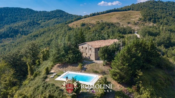 casa indipendente in vendita ad Apecchio