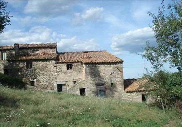 casale in vendita ad Apecchio