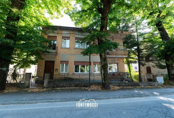 casa indipendente in vendita ad Apecchio