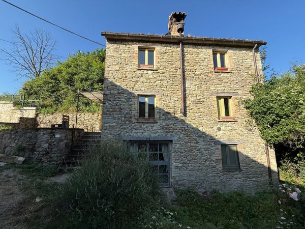 casa indipendente in vendita a Belforte all'Isauro