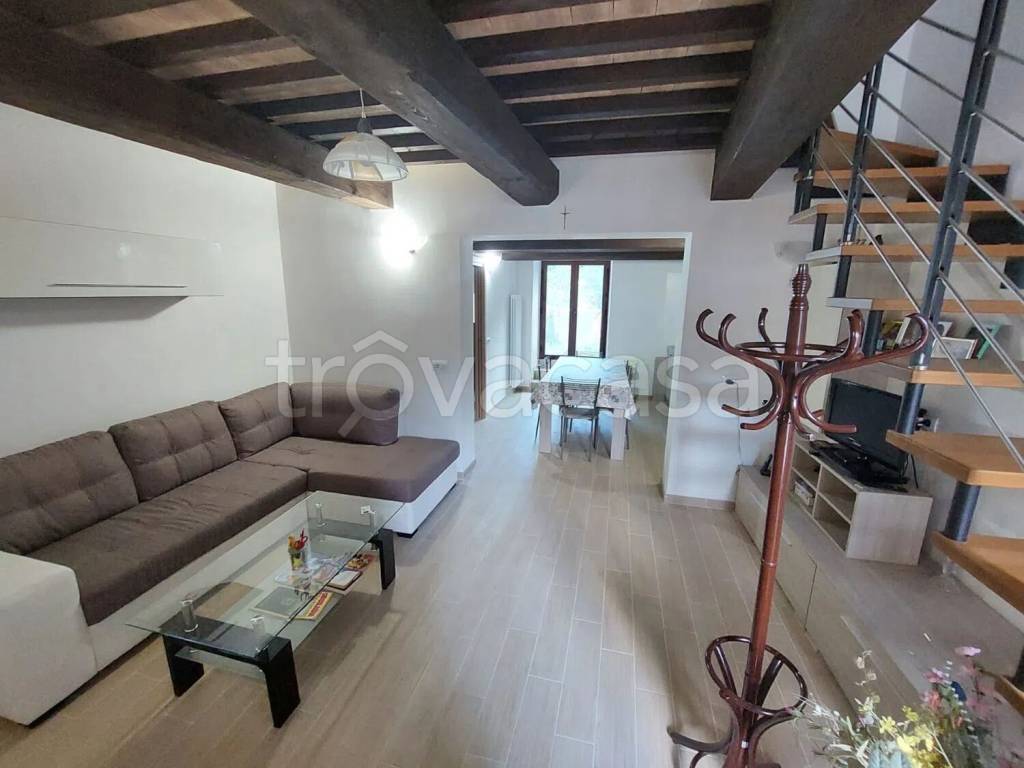 appartamento in vendita a Borgo Pace in zona Sompiano