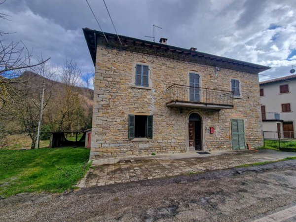 casa indipendente in vendita a Borgo Pace in zona Sompiano