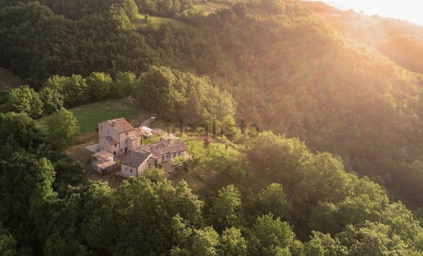 pentavano in vendita a Borgo Pace