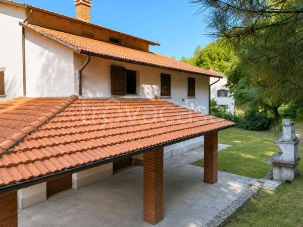 casa indipendente in vendita a Borgo Pace