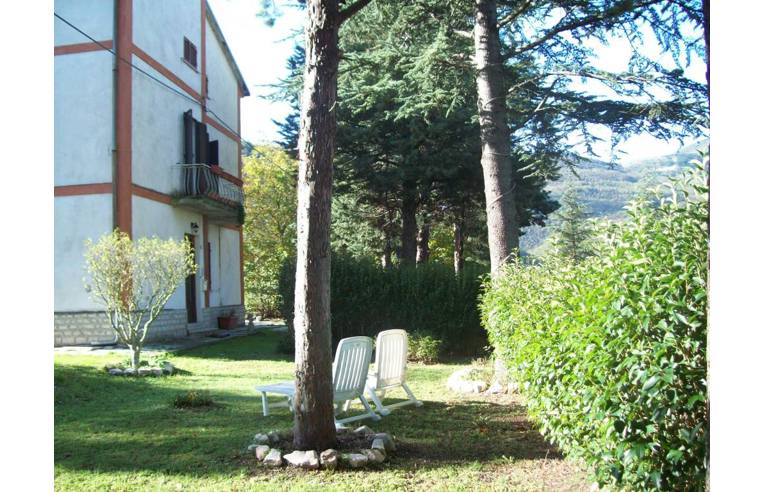 casa indipendente in vendita a Cagli