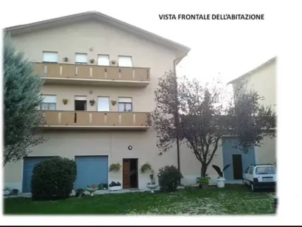 casa indipendente in vendita a Cagli