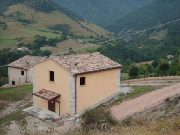 casale in vendita a Cagli