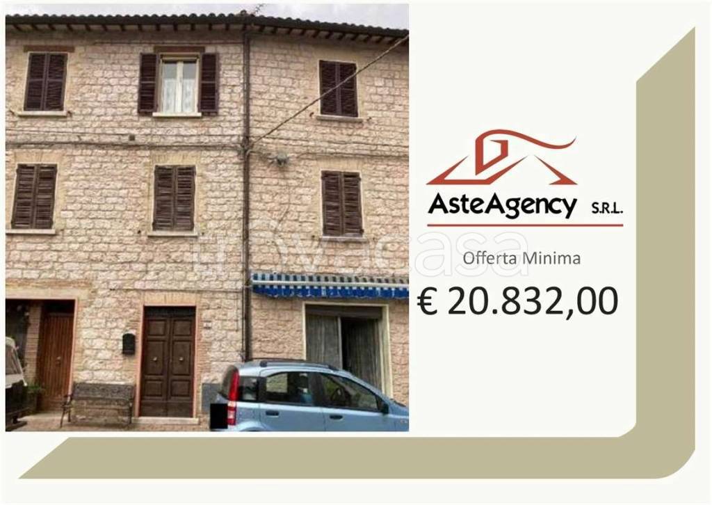 appartamento in vendita a Cagli in zona Pianello