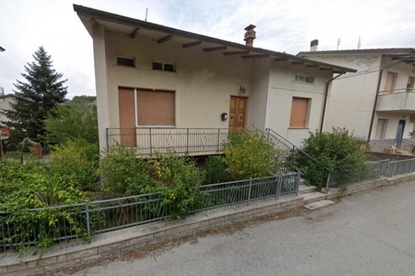 casa indipendente in vendita a Cagli in zona Smirra