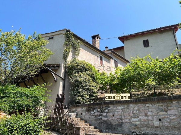 quadrivano in vendita a Cagli