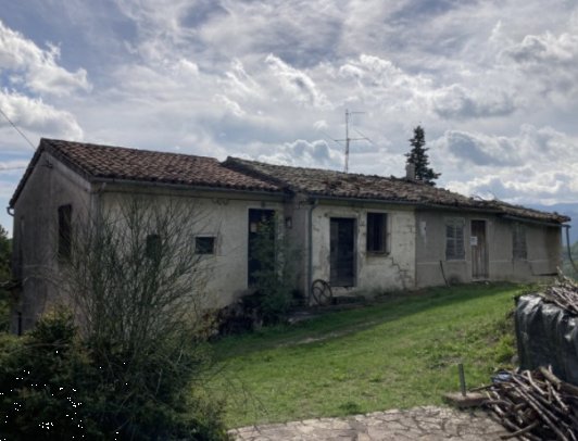casa indipendente in vendita a Cagli