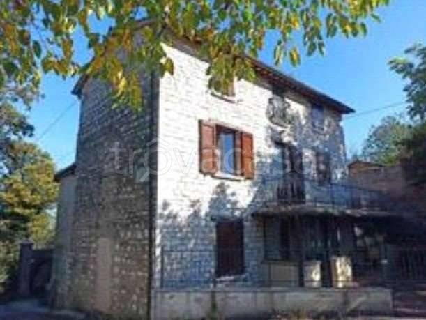 casa indipendente in vendita a Cagli