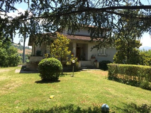 casa indipendente in vendita a Cagli in zona Smirra