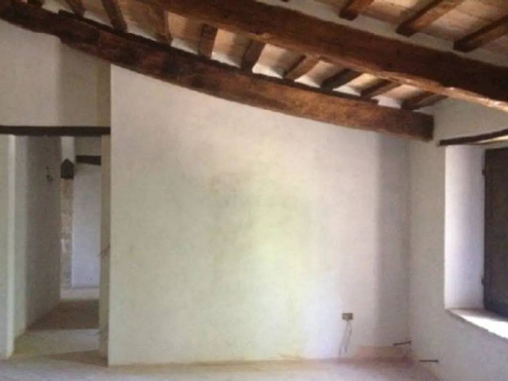casa indipendente in vendita a Cagli