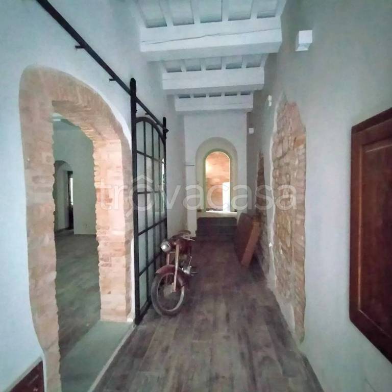 casa indipendente in vendita a Cagli