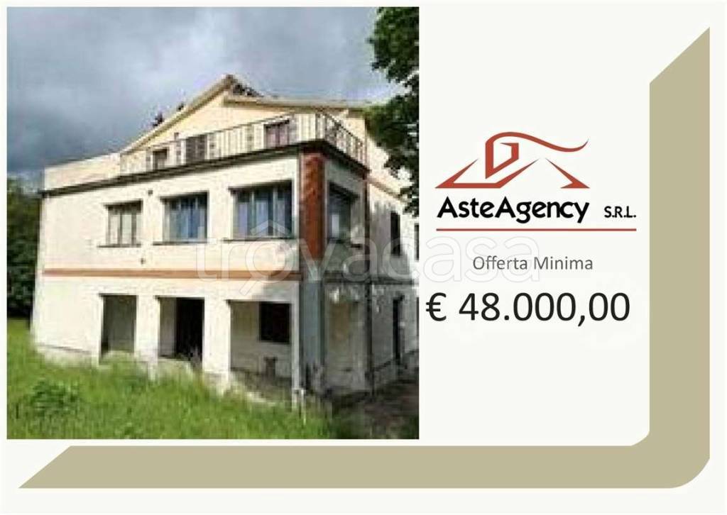 casa indipendente in vendita a Cagli