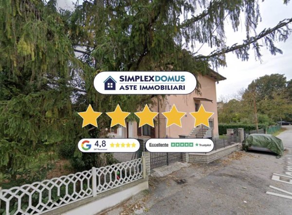 casa indipendente in vendita a Cagli