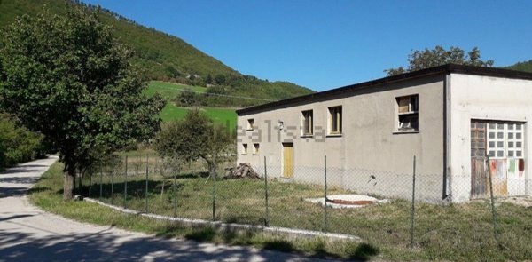 terreno edificabile in vendita a Cagli