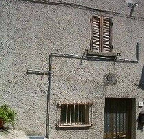 casa indipendente in vendita a Cagli in zona Pianello