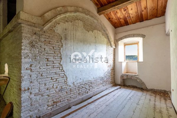 casa indipendente in vendita a Cagli