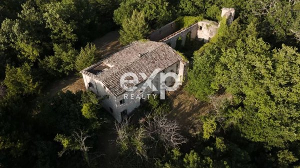 casa indipendente in vendita a Cagli