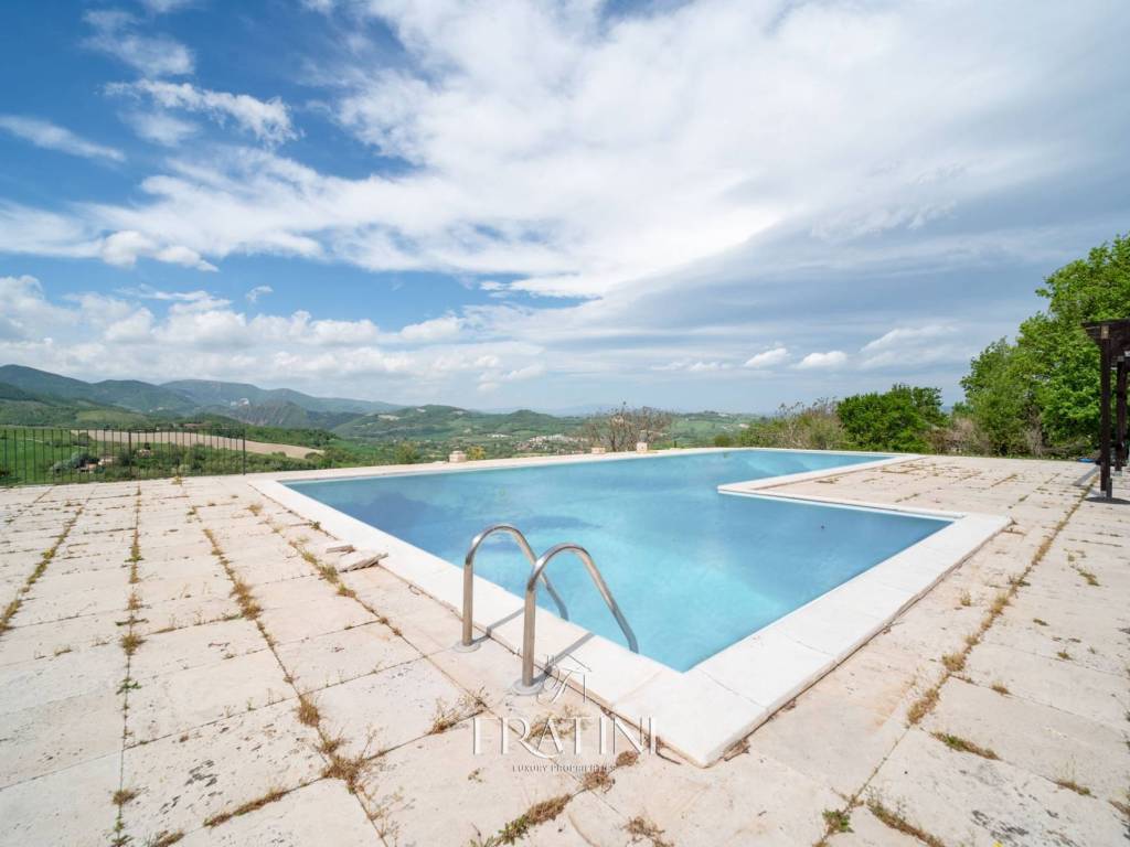 negozio in vendita a Cagli