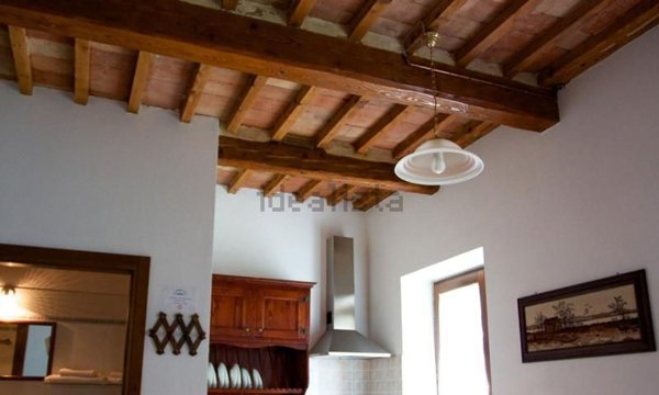 casa indipendente in vendita a Cagli