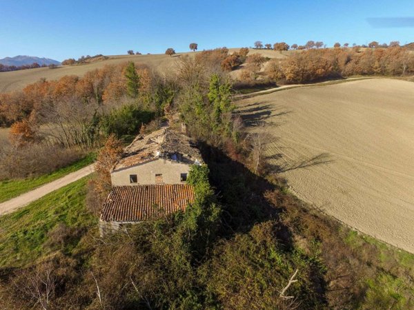 casale in vendita a Cagli
