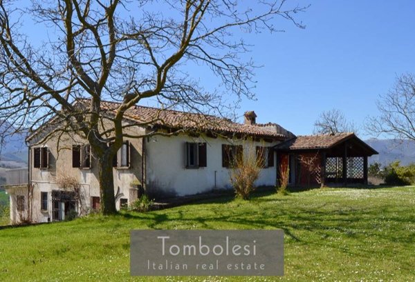 casa indipendente in vendita a Cagli