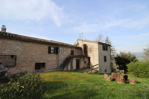 casale in vendita a Cagli