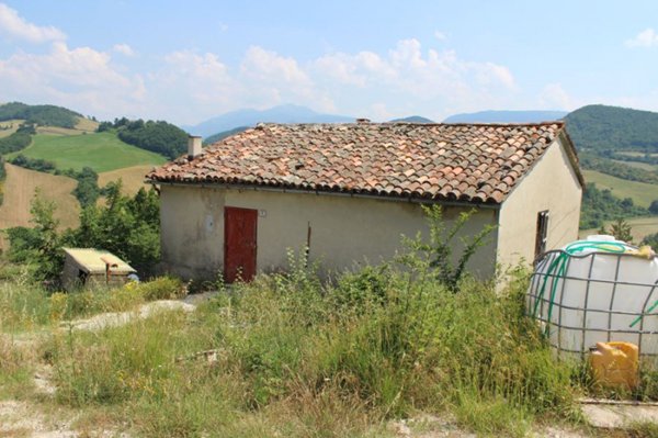casa indipendente in vendita a Cagli