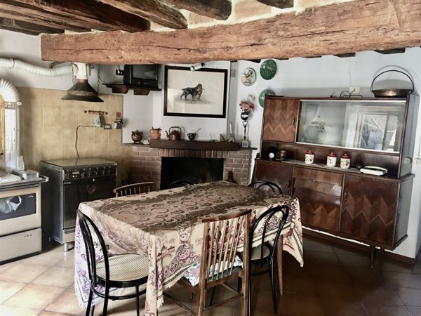 casa indipendente in vendita a Cagli in zona Pianello