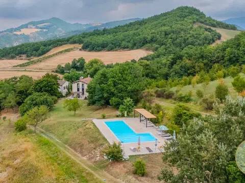 casa indipendente in vendita a Cagli