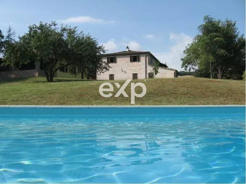 casa indipendente in vendita a Cagli in zona Foci