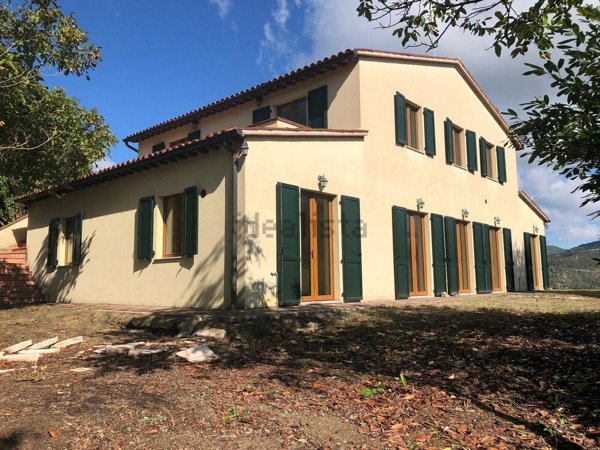 casa indipendente in vendita a Cagli in zona Foci